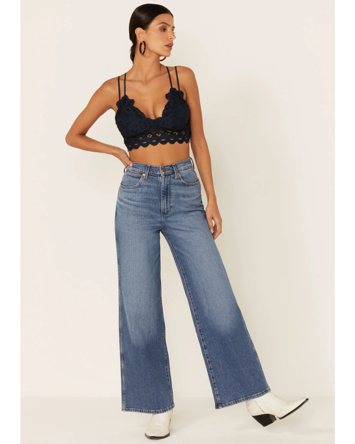 Wishlist Women's Strappy Lace Applique Scallop Lace Bralette - Image 4