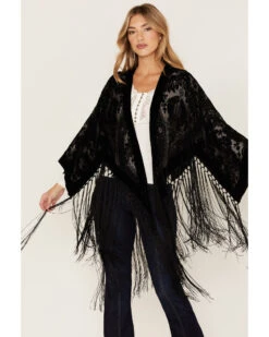Idyllwind Women's Velvet Floral Fringe Kimono