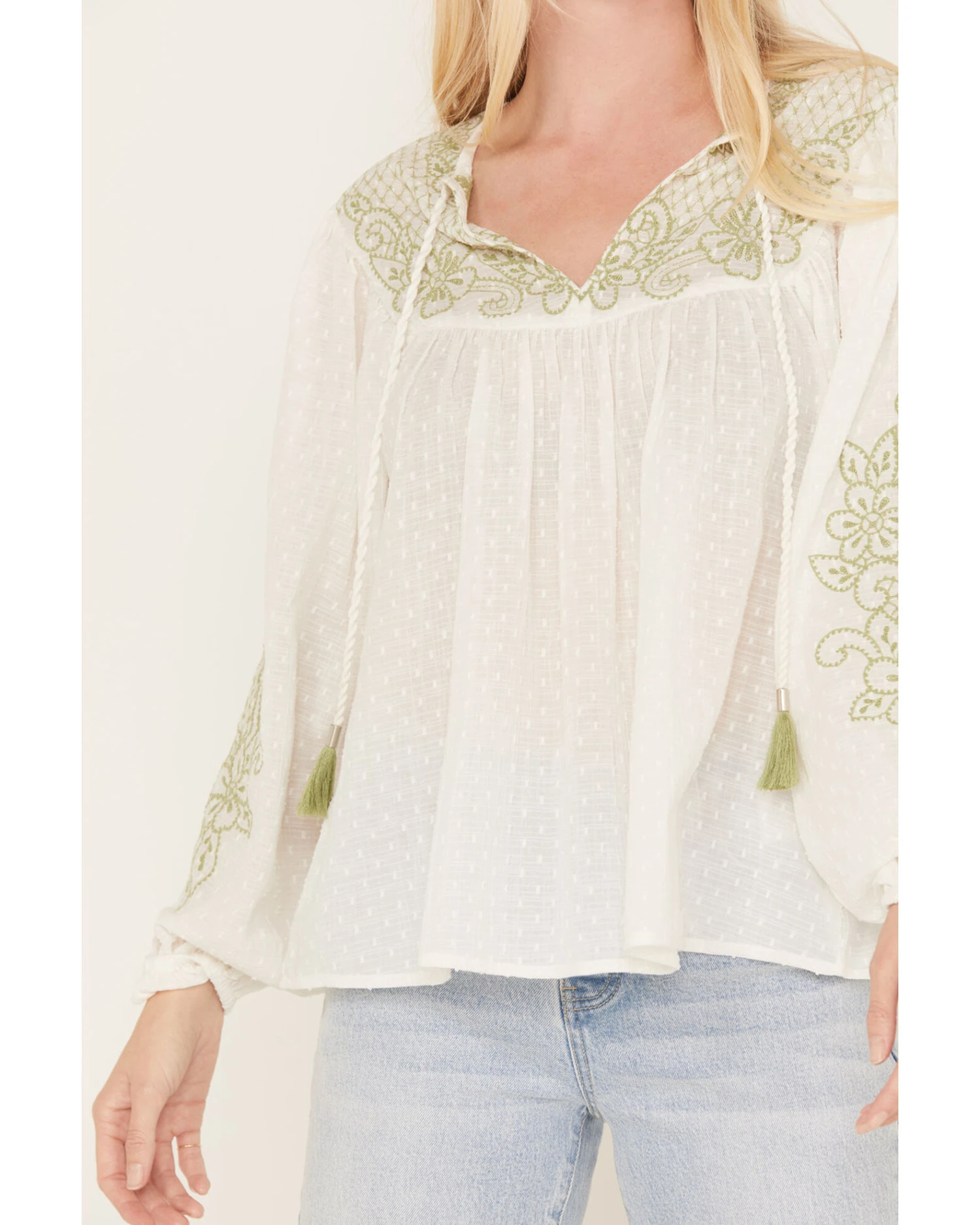 Cleo + Wolf Women's Embroidered Long Sleeve Blouse - Image 3