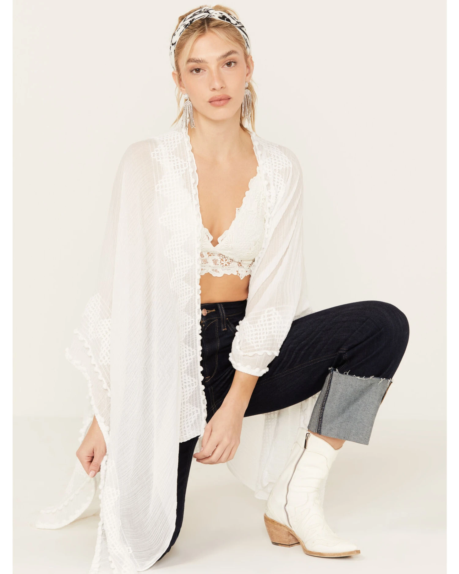 Shyanne Women's Chevron Tassel Chenille Shawl